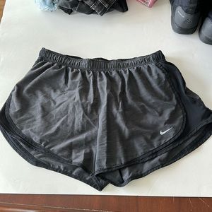 Nike women’s dri-fit shorts XL - like new